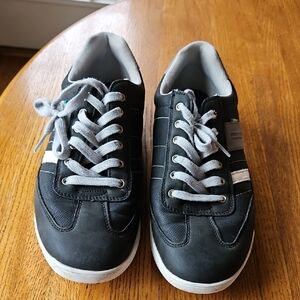 Classic Black and White Men's Sneakers